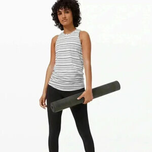 Lululemon // EUC All Tied Up Tank SZ 8